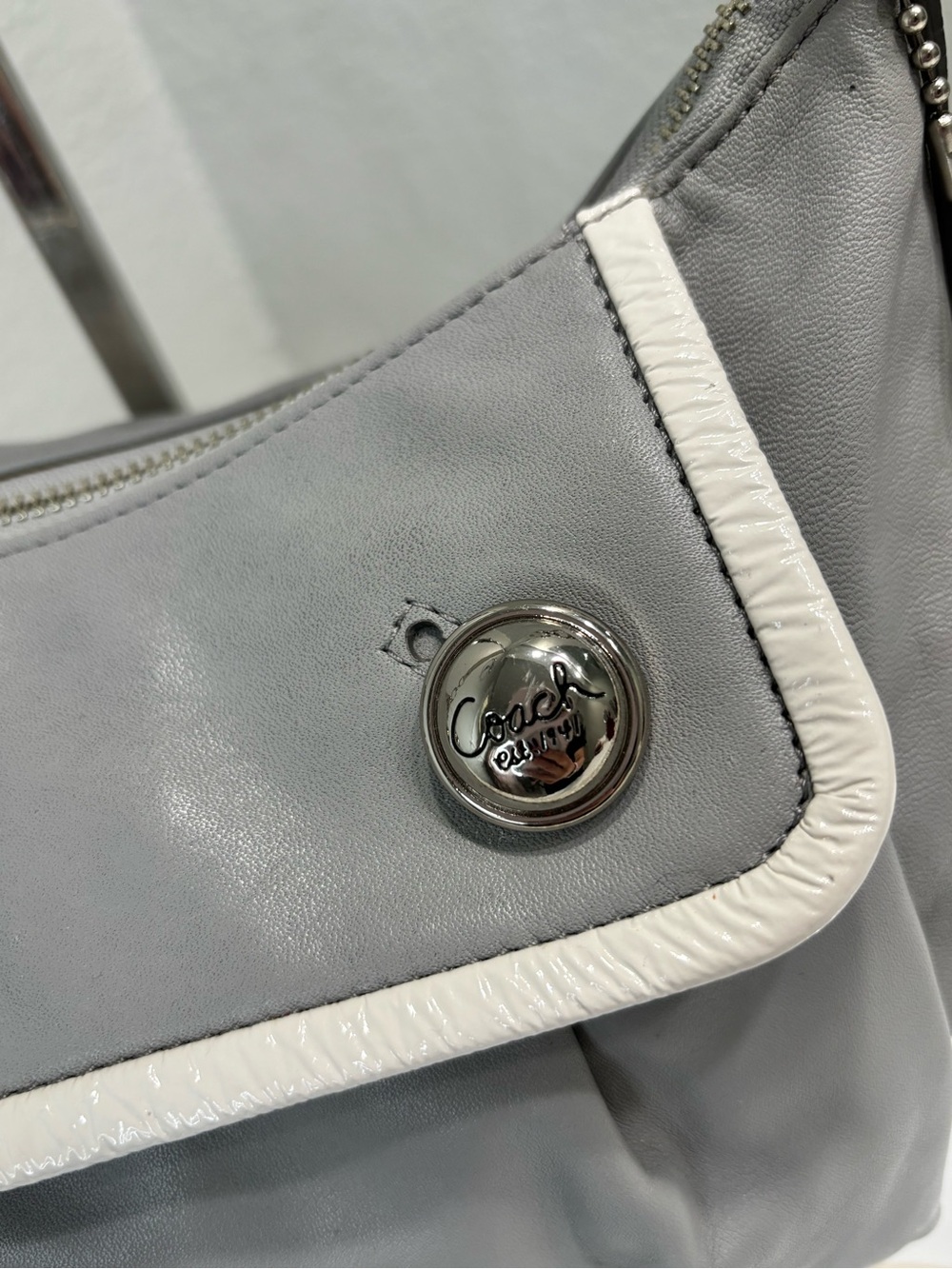 Coach Poppy Groovy Crossbody Shoulder bag - Picture 2 of 13
